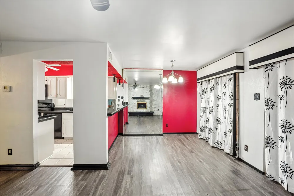 1719 E Grauwyler Road #103 Irving, TX 75061