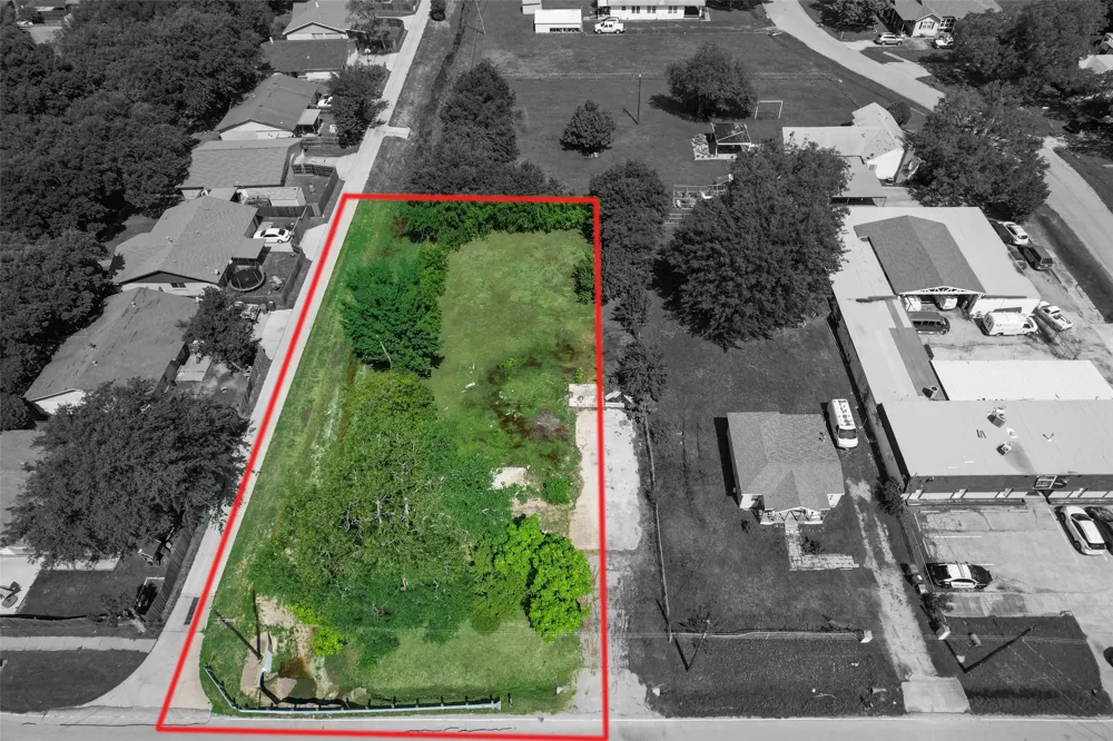 609 Gatewood Road Garland, TX 75043