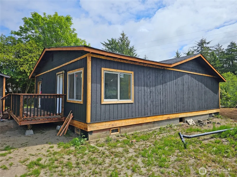 2231 SR 105 Grayland, WA 98547