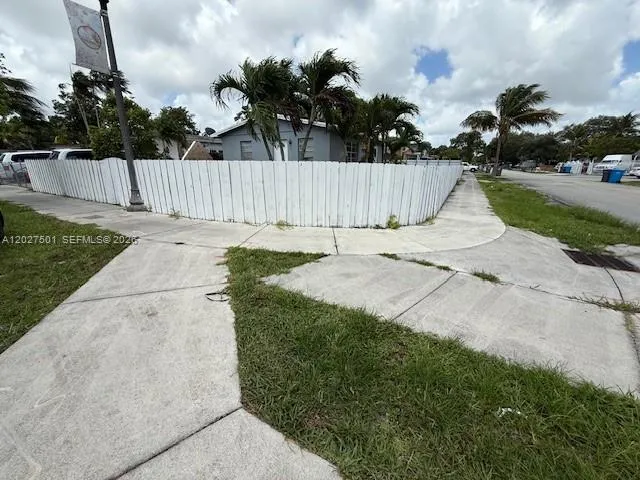 3700 56TH AVE #3700 West Park, FL 33023