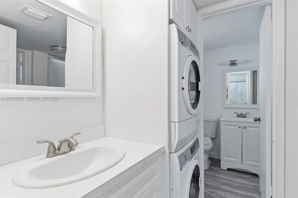 210 Fontainebleau Blvd #402 Miami, FL 33172