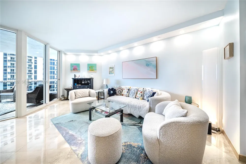4779 Collins Ave #3504 Miami Beach, FL 33140