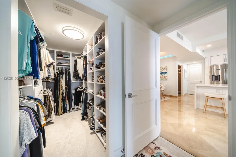 4779 Collins Ave #3504 Miami Beach, FL 33140