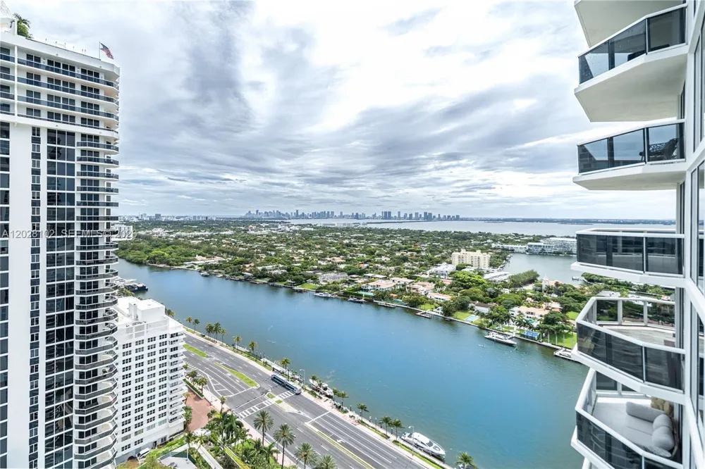 4779 Collins Ave #3504 Miami Beach, FL 33140