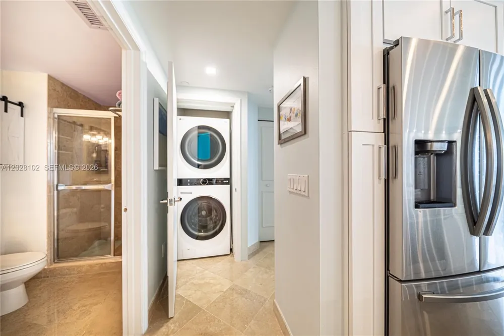 4779 Collins Ave #3504 Miami Beach, FL 33140