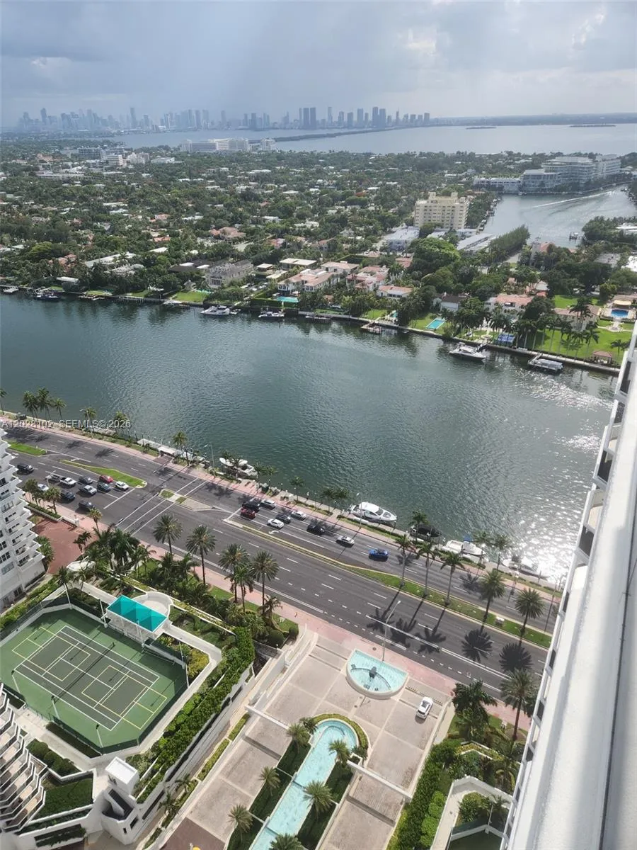 4779 Collins Ave #3504 Miami Beach, FL 33140