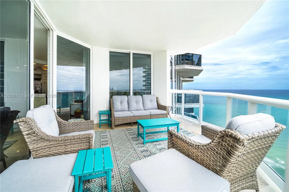 4779 Collins Ave #3504 Miami Beach, FL 33140