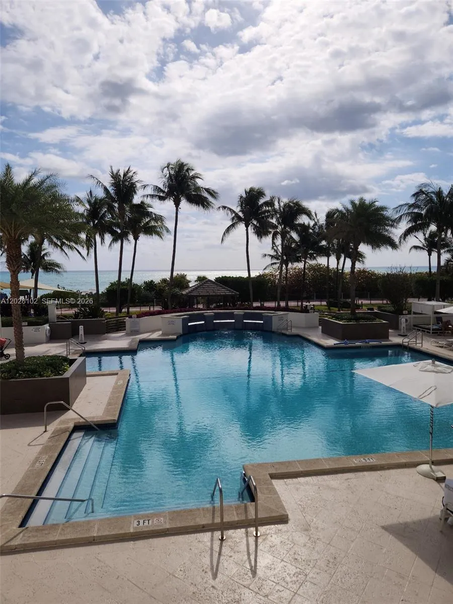 4779 Collins Ave #3504 Miami Beach, FL 33140