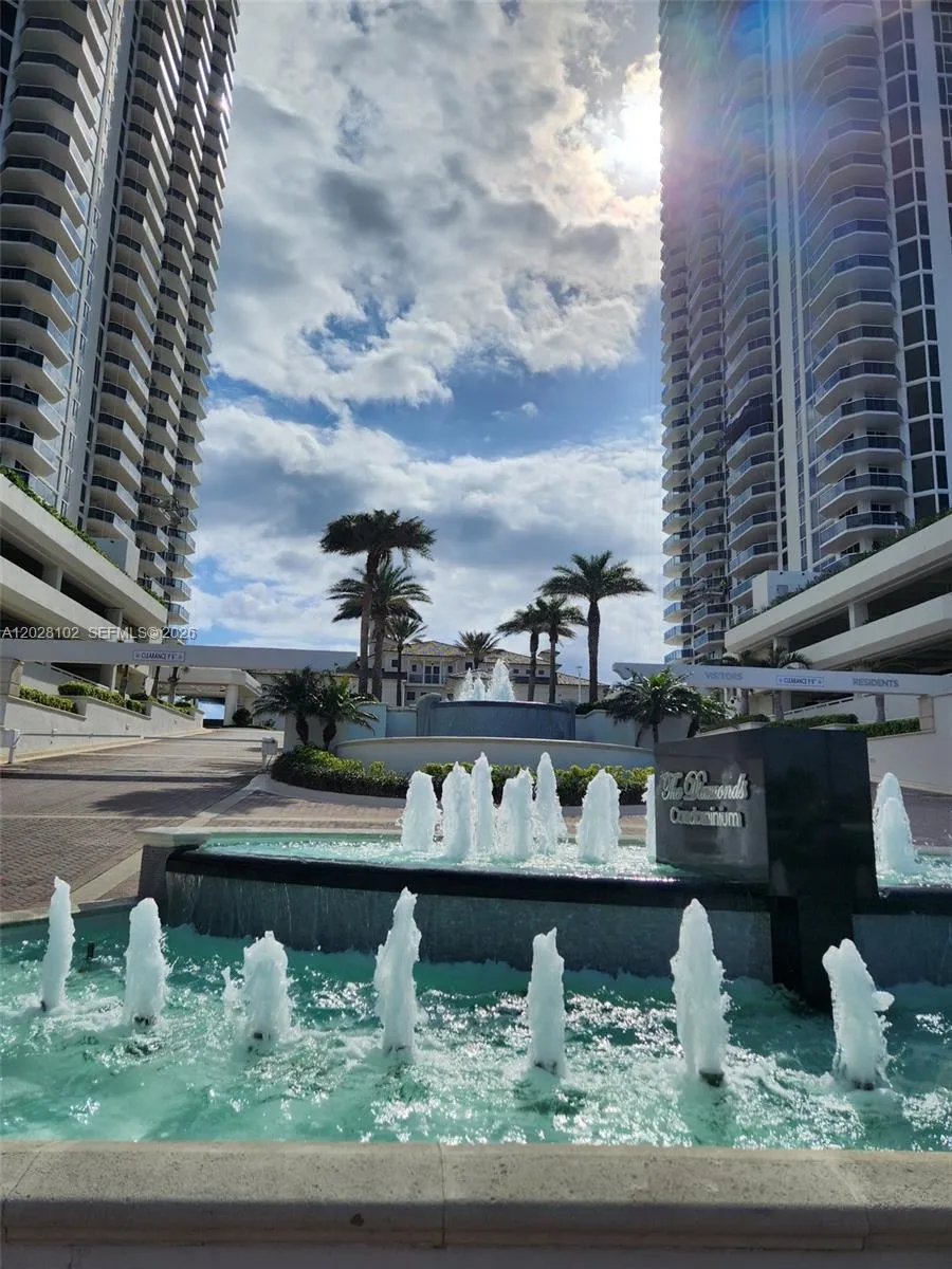 4779 Collins Ave #3504 Miami Beach, FL 33140