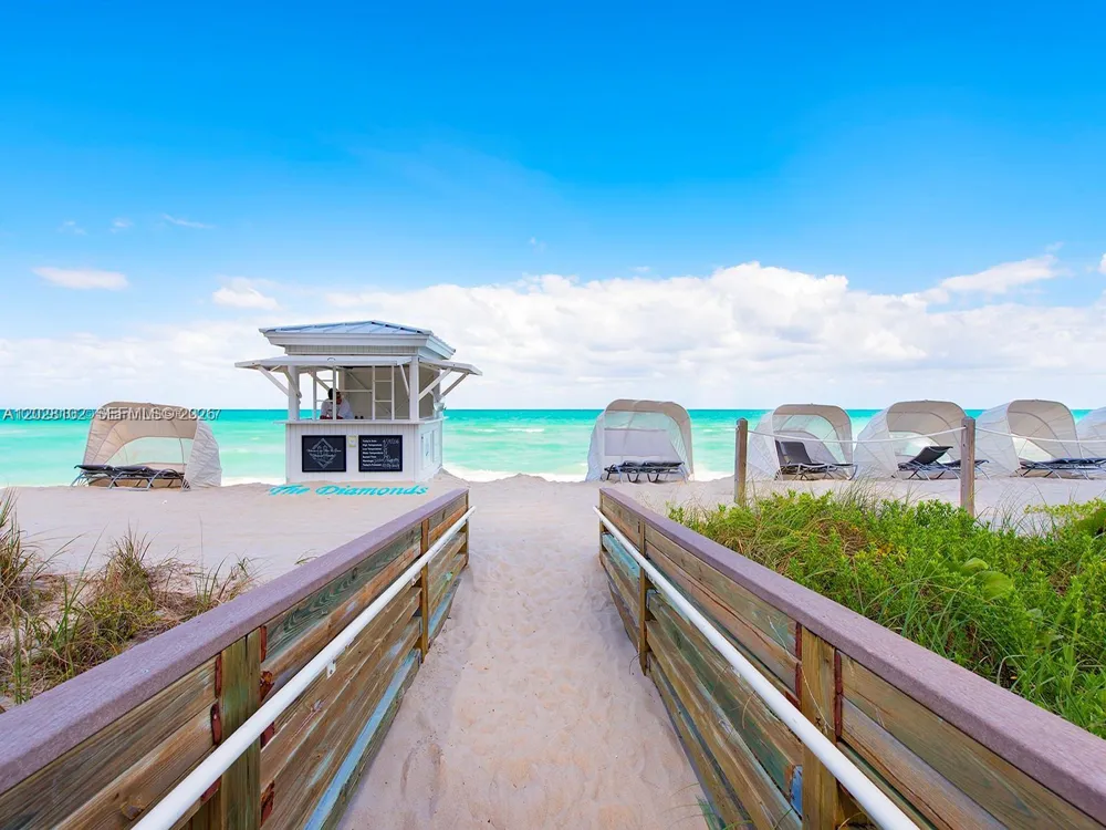 4779 Collins Ave #3504 Miami Beach, FL 33140