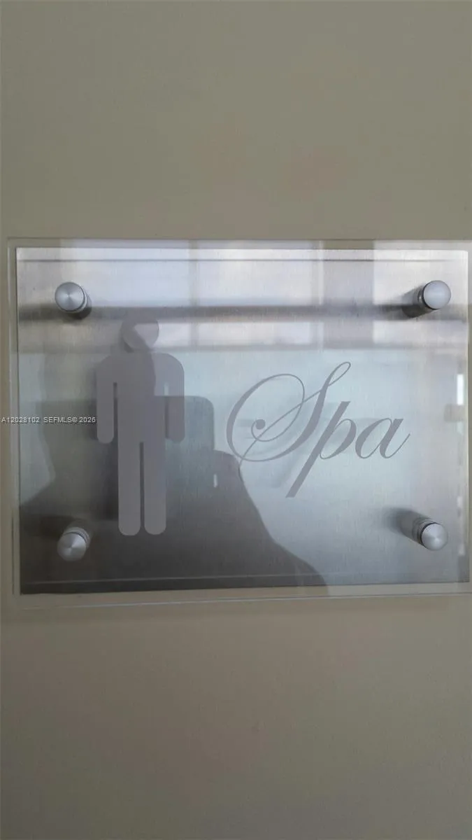 4779 Collins Ave #3504 Miami Beach, FL 33140