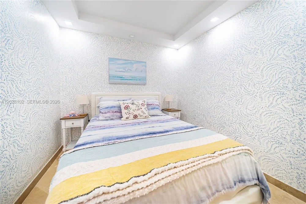 4779 Collins Ave #3504 Miami Beach, FL 33140