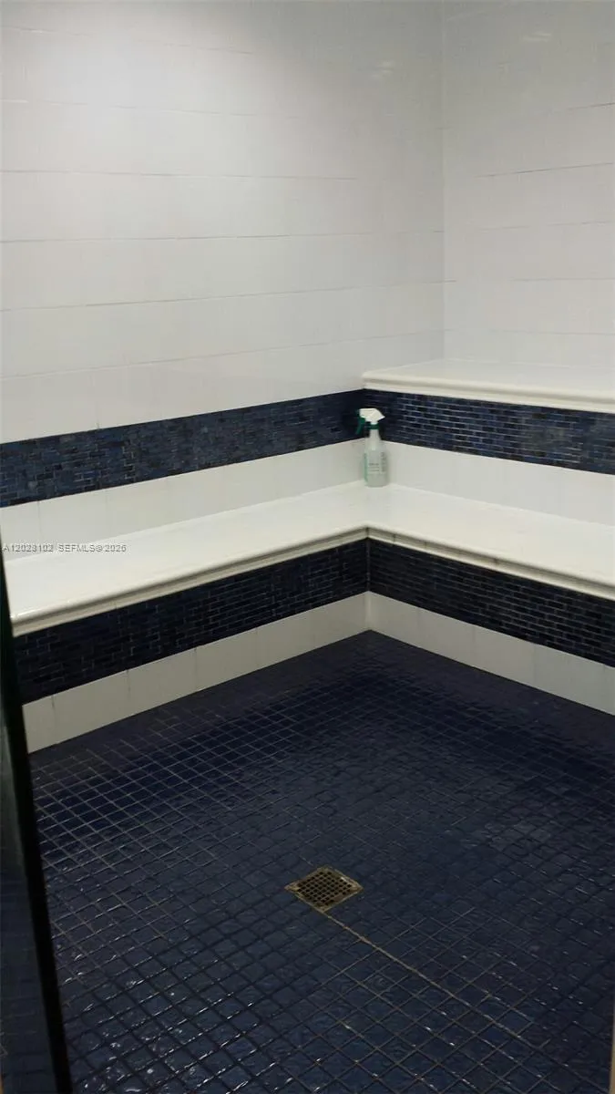 4779 Collins Ave #3504 Miami Beach, FL 33140