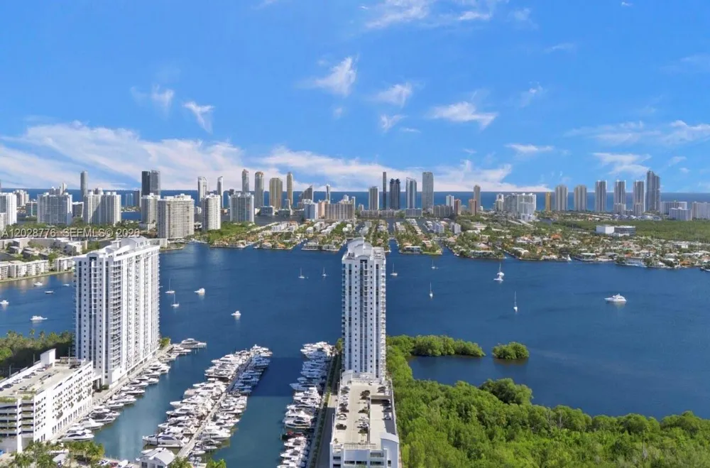 17111 Biscayne Blvd #208 North Miami Beach, FL 33160