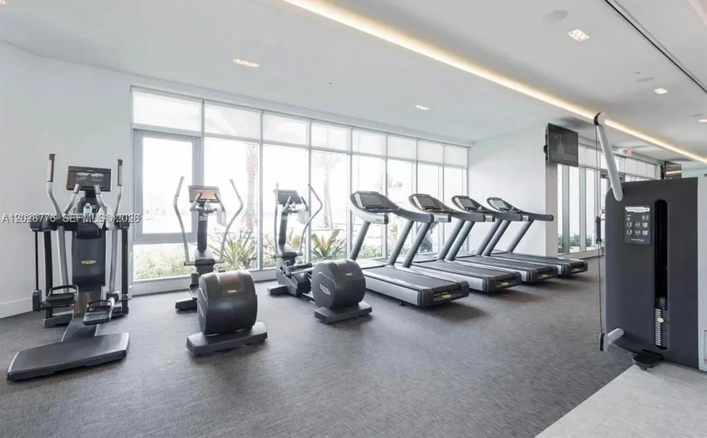 17111 Biscayne Blvd #208 North Miami Beach, FL 33160