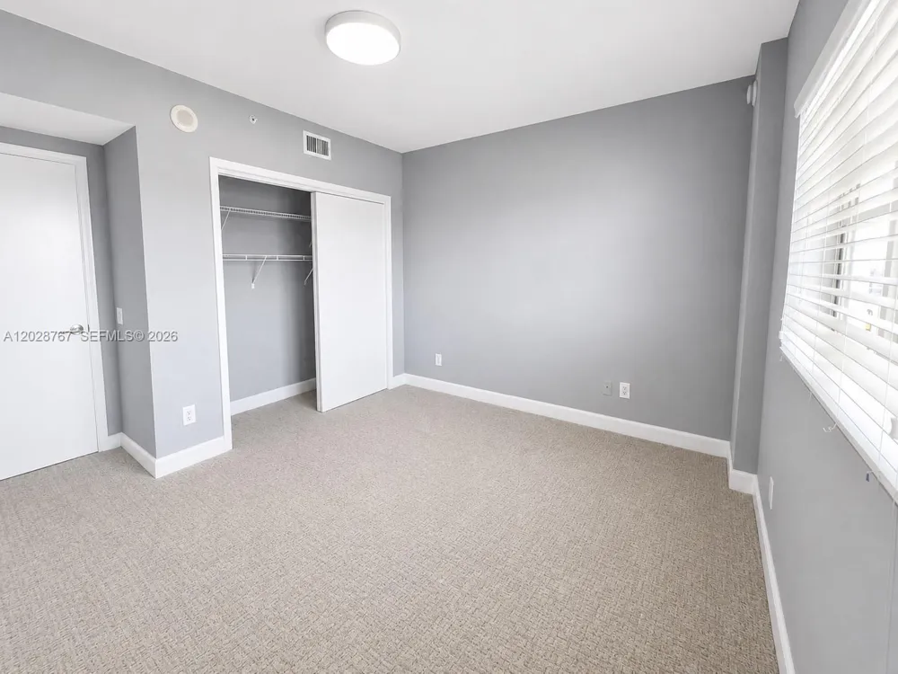 14951 Royal Oaks Ln #2002 North Miami, FL 33181