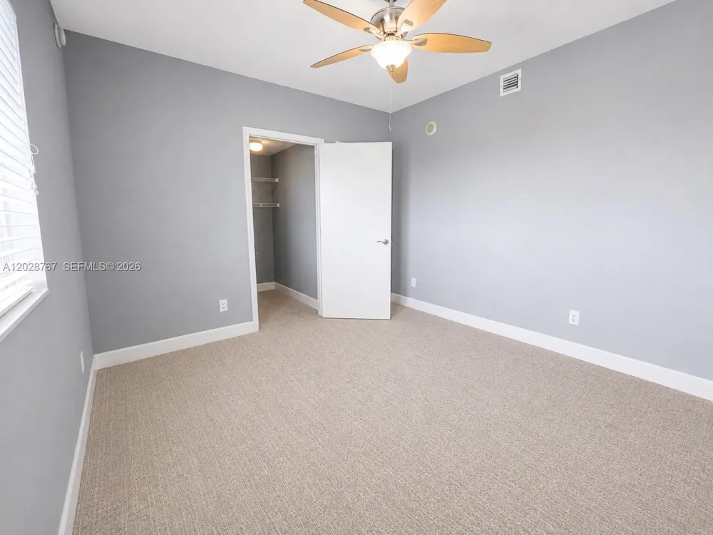 14951 Royal Oaks Ln #2002 North Miami, FL 33181