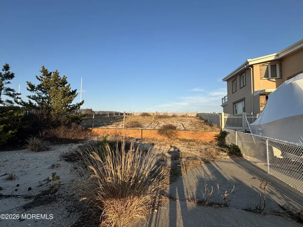 7 Ebb Terr Terrace Mantoloking, NJ 08738