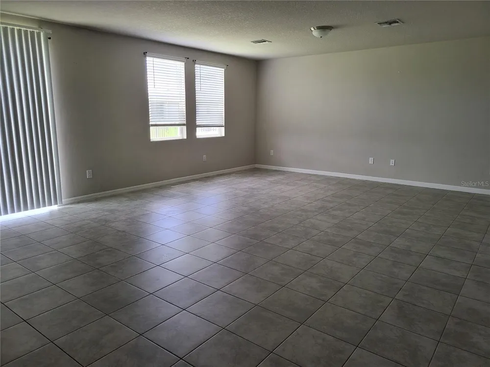10217 DAYBREAK GLEN Parrish, FL 34219
