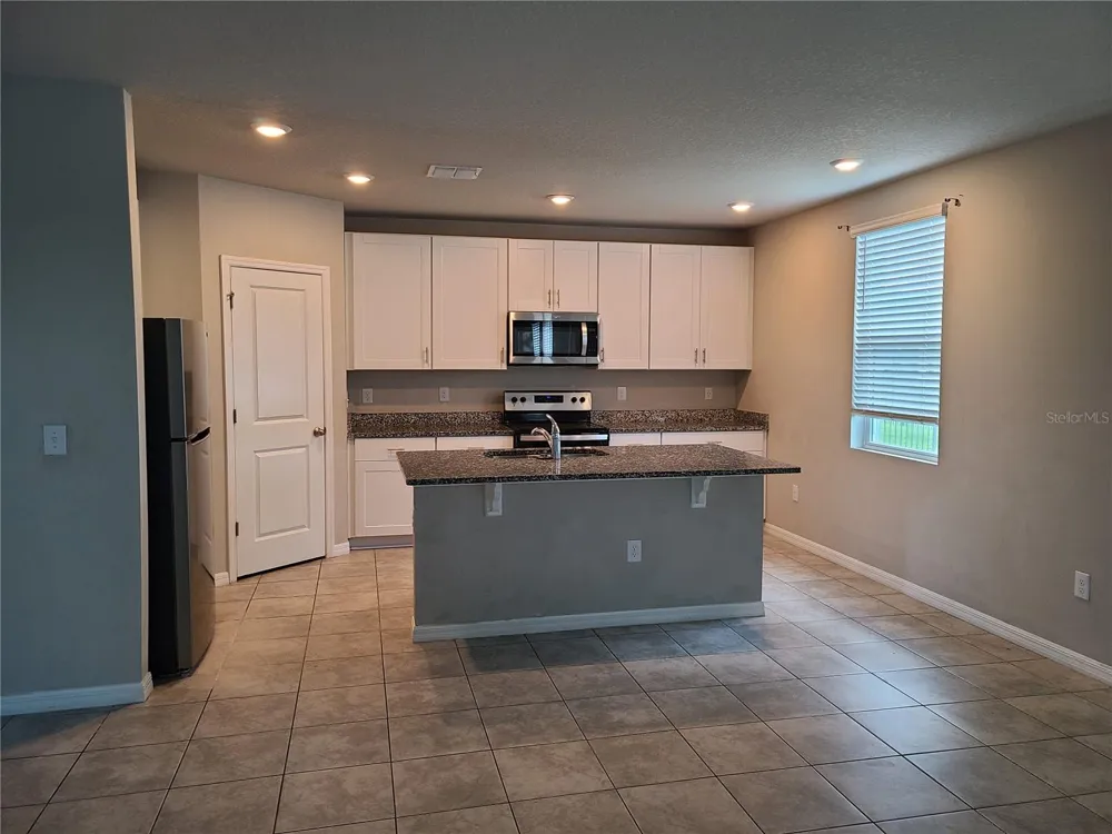 10217 DAYBREAK GLEN Parrish, FL 34219