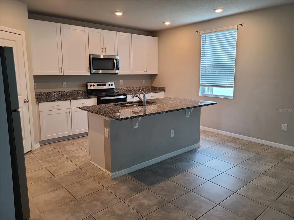 10217 DAYBREAK GLEN Parrish, FL 34219