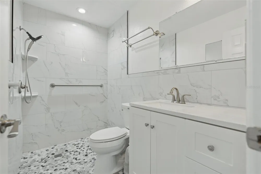 1218 SE 5TH AVENUE Crystal River, FL 34429