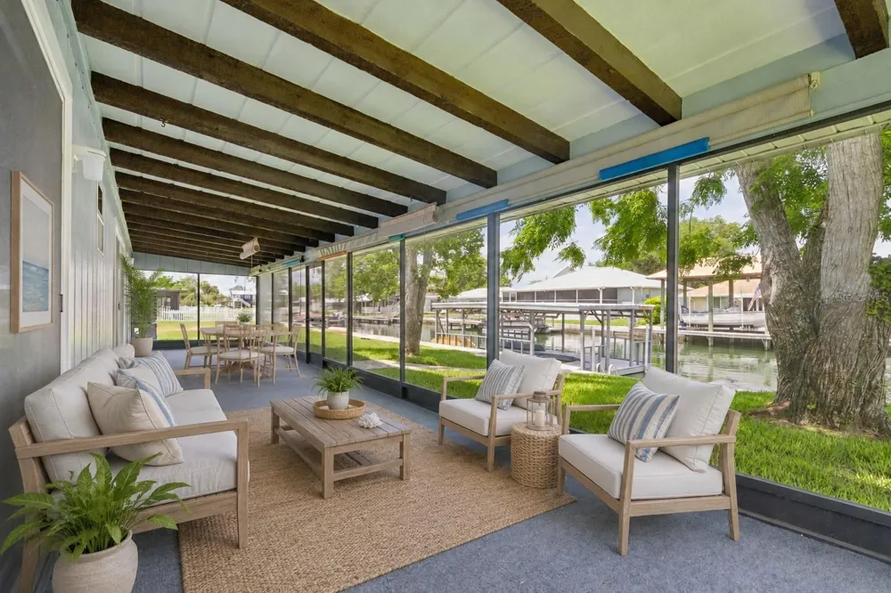 1218 SE 5TH AVENUE Crystal River, FL 34429