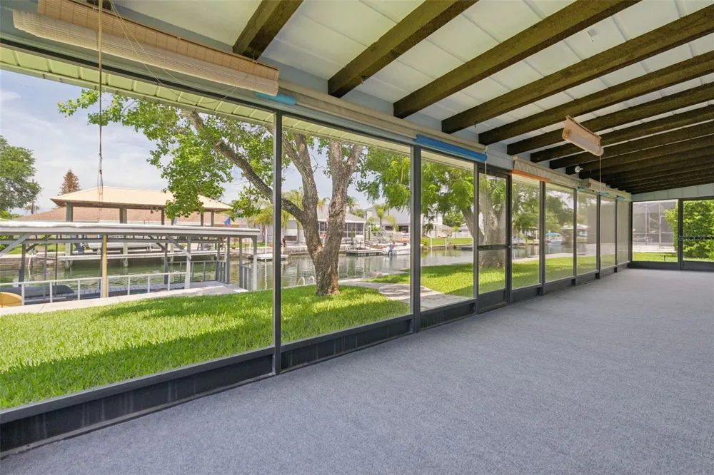1218 SE 5TH AVENUE Crystal River, FL 34429