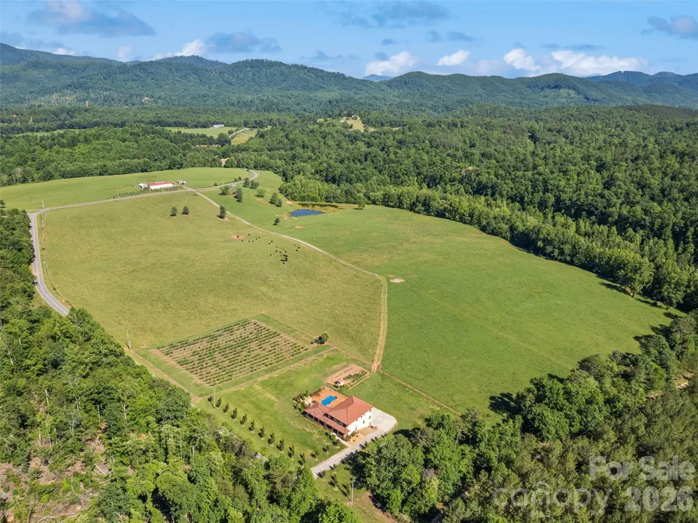 1418 Landis Lane Nebo, NC 28761