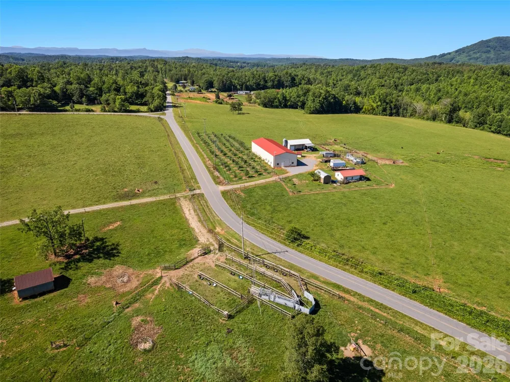 1418 Landis Lane Nebo, NC 28761