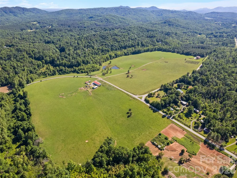 1418 Landis Lane Nebo, NC 28761