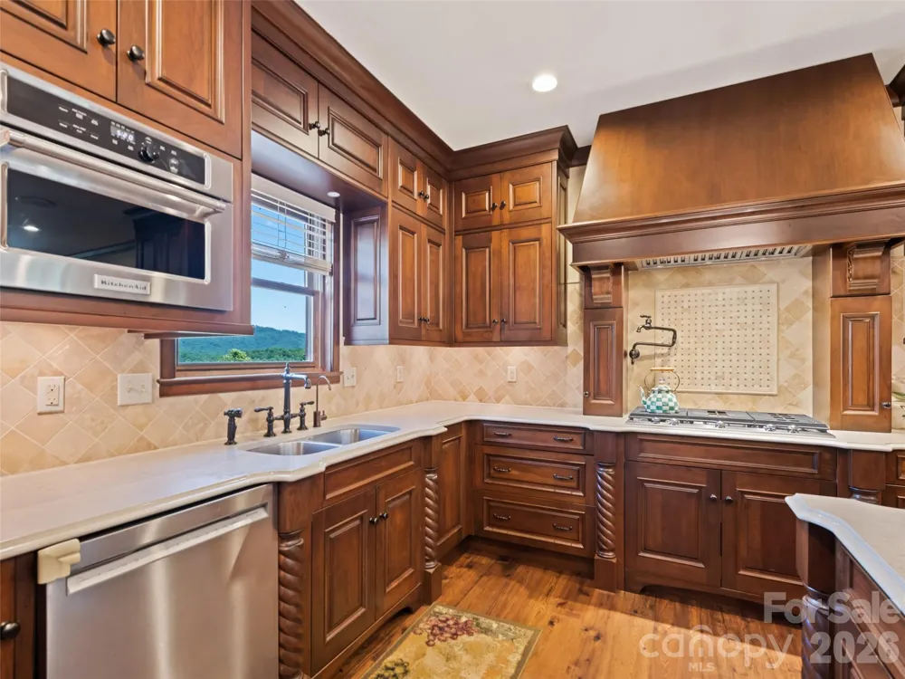 1418 Landis Lane Nebo, NC 28761