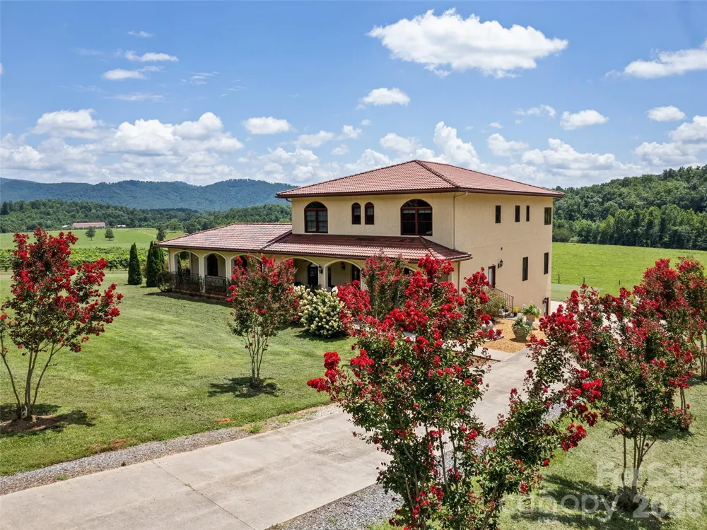 1418 Landis Lane Nebo, NC 28761