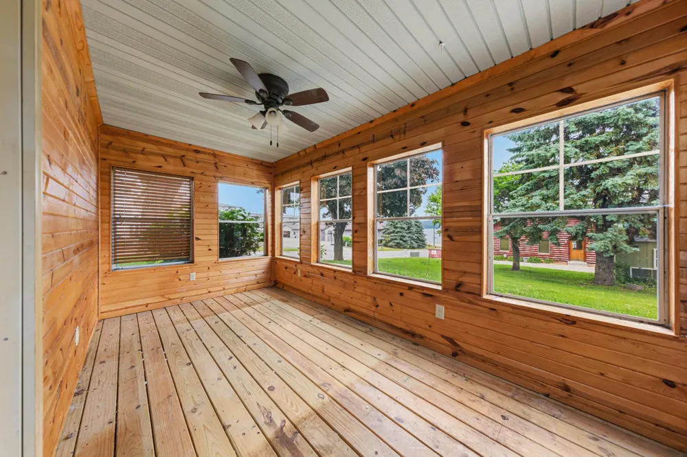 1114 High Street Lake City, MN 55041