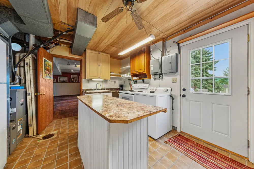 1114 High Street Lake City, MN 55041
