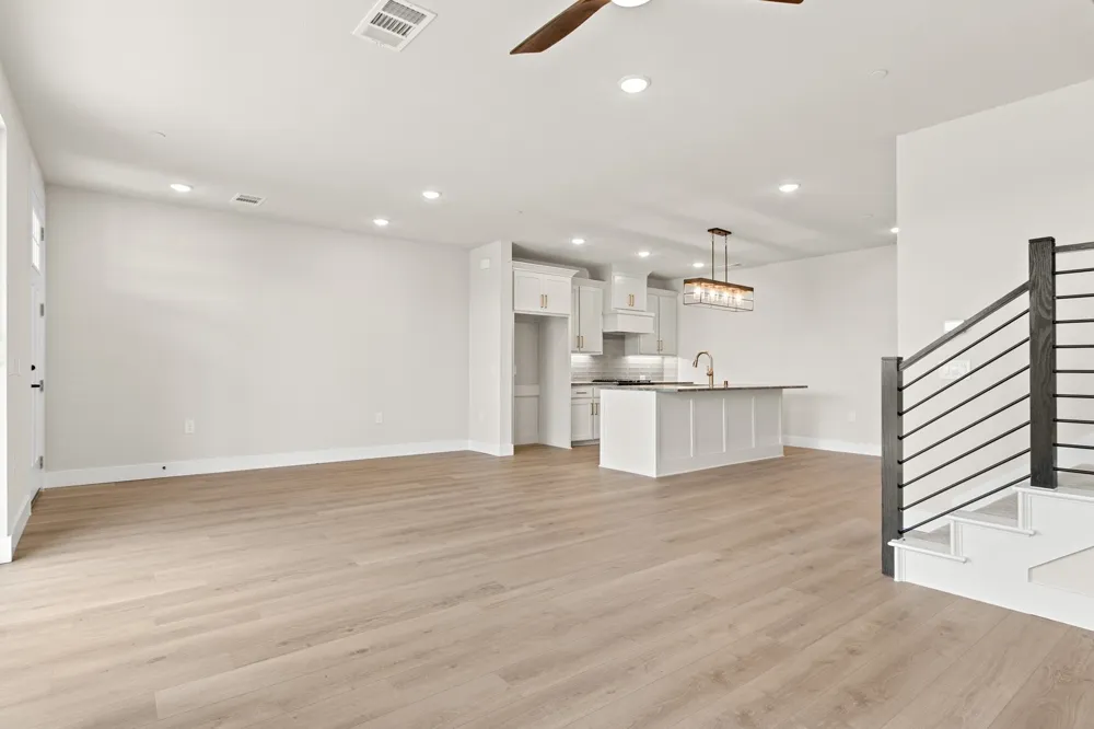 2884 Enfield The Colony, TX 75056