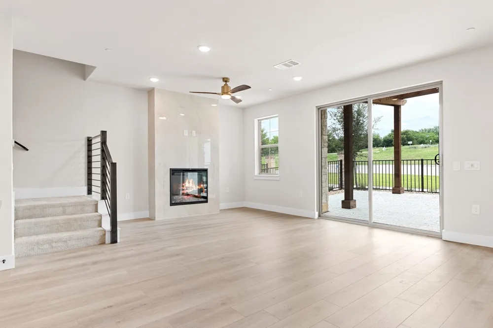 2884 Enfield The Colony, TX 75056