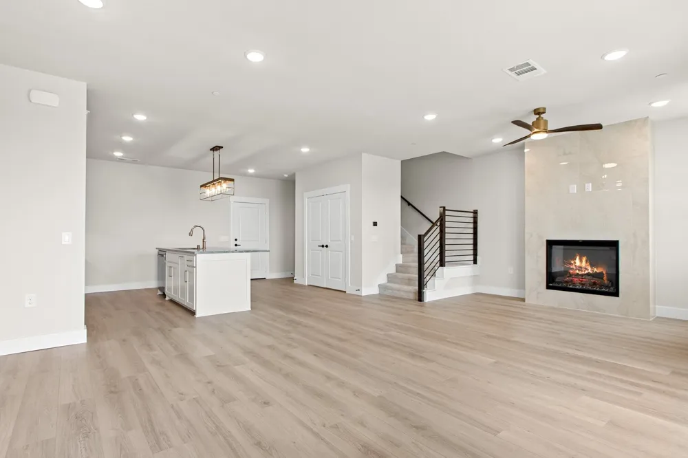 2884 Enfield The Colony, TX 75056
