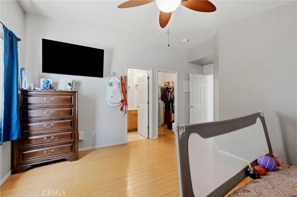 1865 La Vida Avenue Porterville, CA 93257