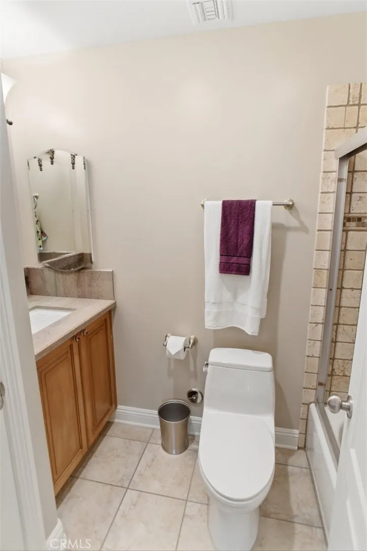 31233 Romero Canyon Castaic, CA 91384