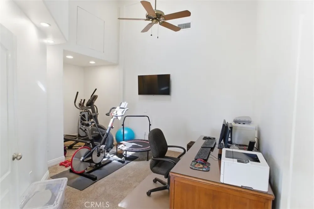 31233 Romero Canyon Castaic, CA 91384