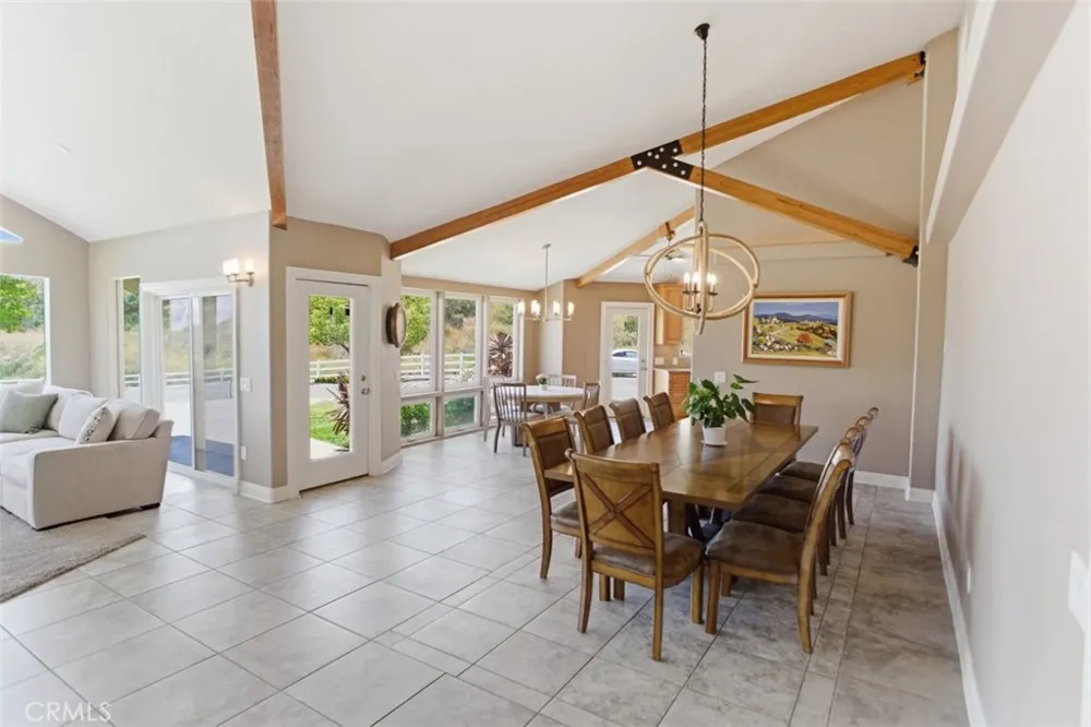 31233 Romero Canyon Castaic, CA 91384