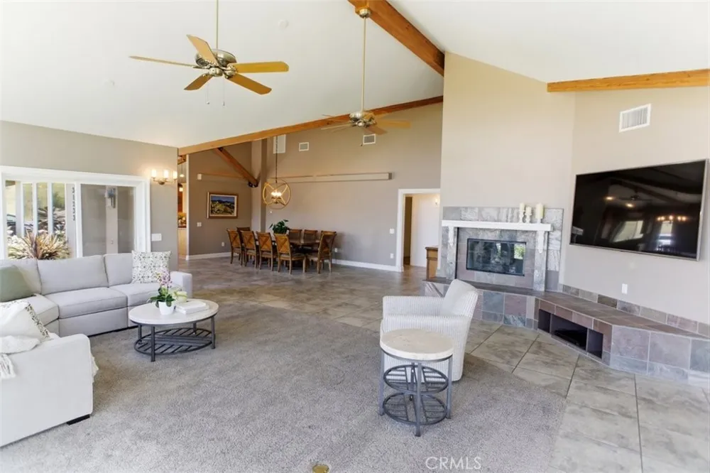 31233 Romero Canyon Castaic, CA 91384