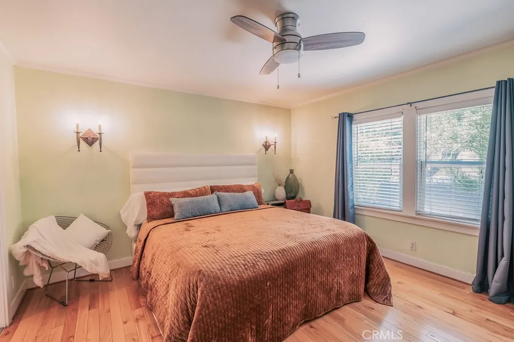 7122 De Longpre Los Angeles, CA 90046