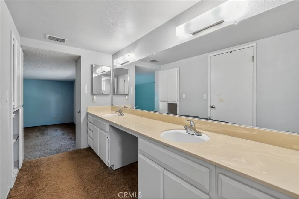 1204 Squire Court Roseville, CA 95661