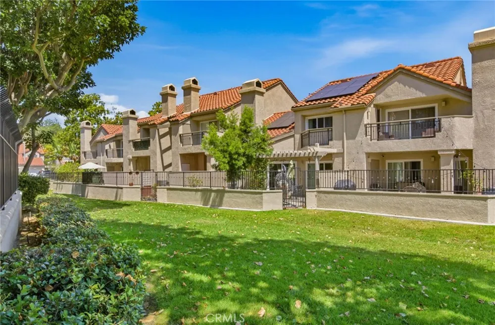 28044 Cayman #328 Mission Viejo, CA 92692