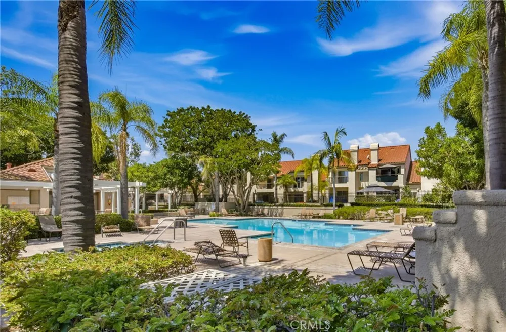 28044 Cayman #328 Mission Viejo, CA 92692
