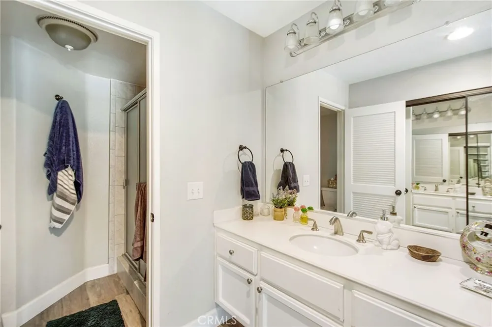28044 Cayman #328 Mission Viejo, CA 92692
