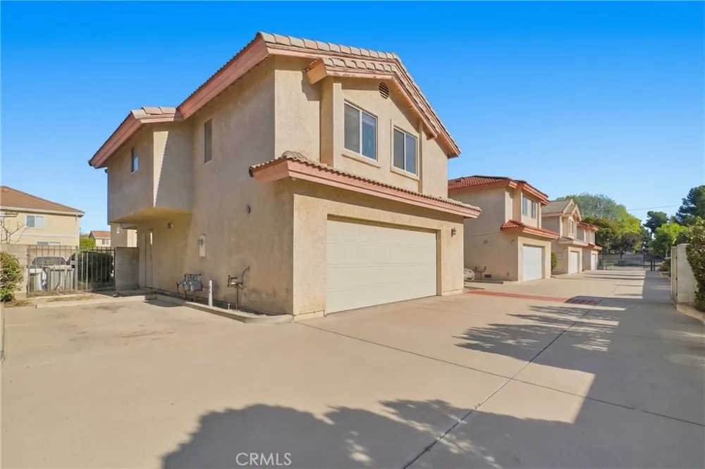 3957 Durfee El Monte, CA 91732
