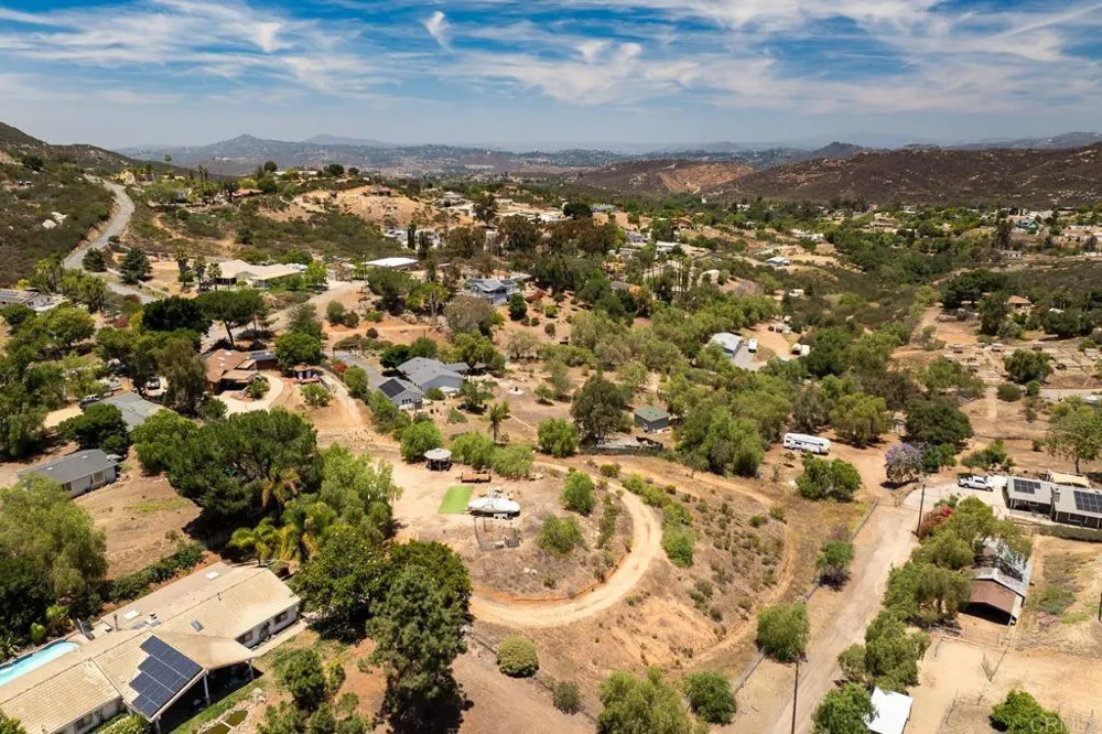 2941 Pioneer Way Jamul, CA 91935